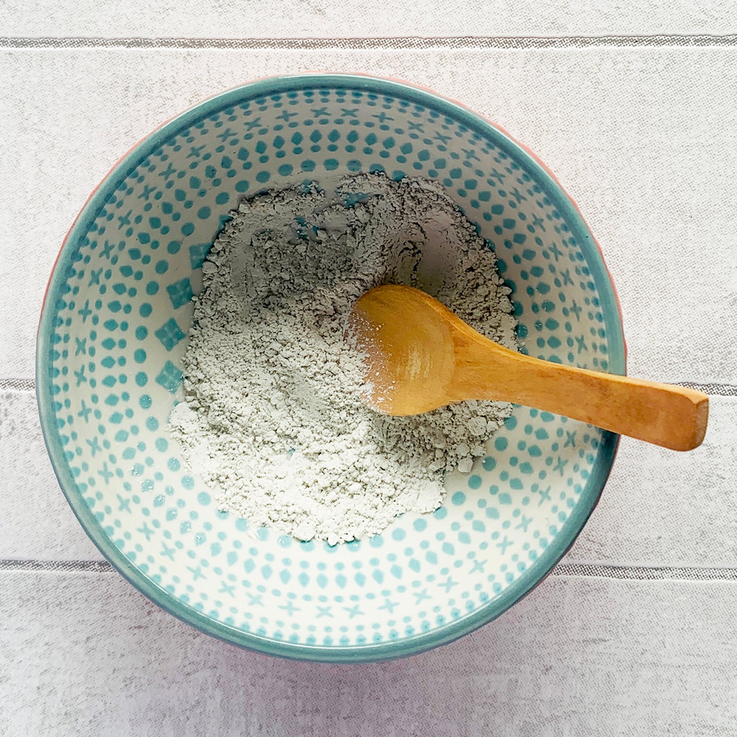 NOURISHING GREEN TEA CLAY MASK